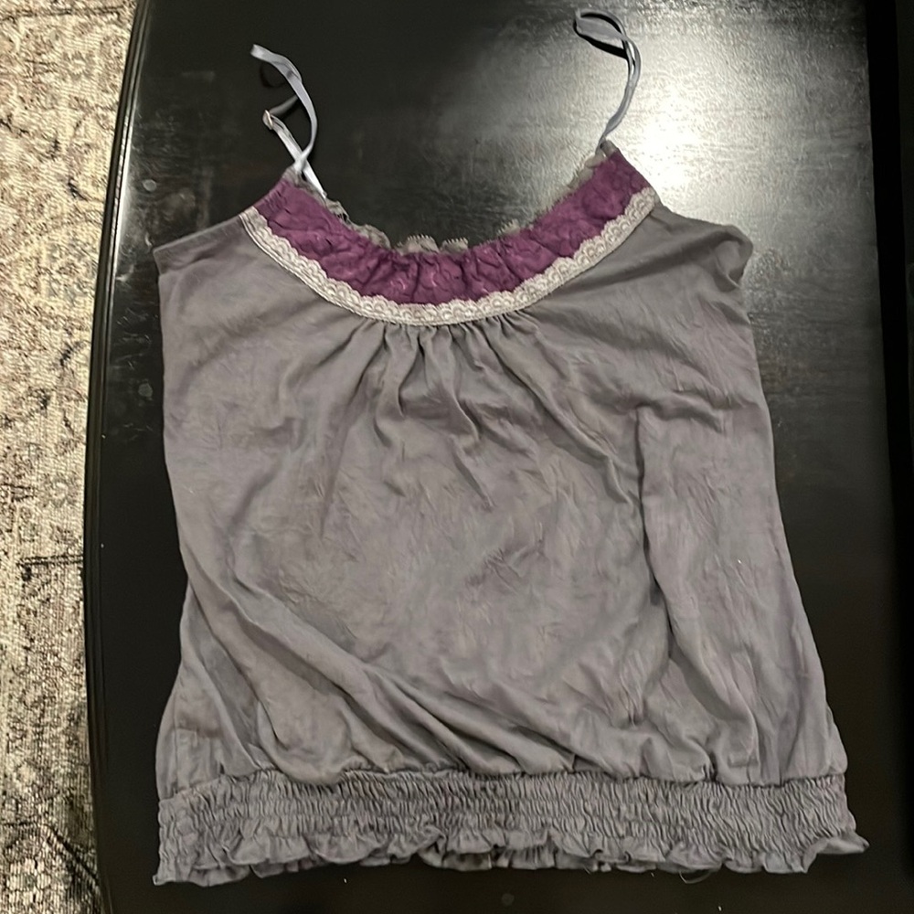 Weavers brand medium women’s tank top with lace - great condition ready to wear